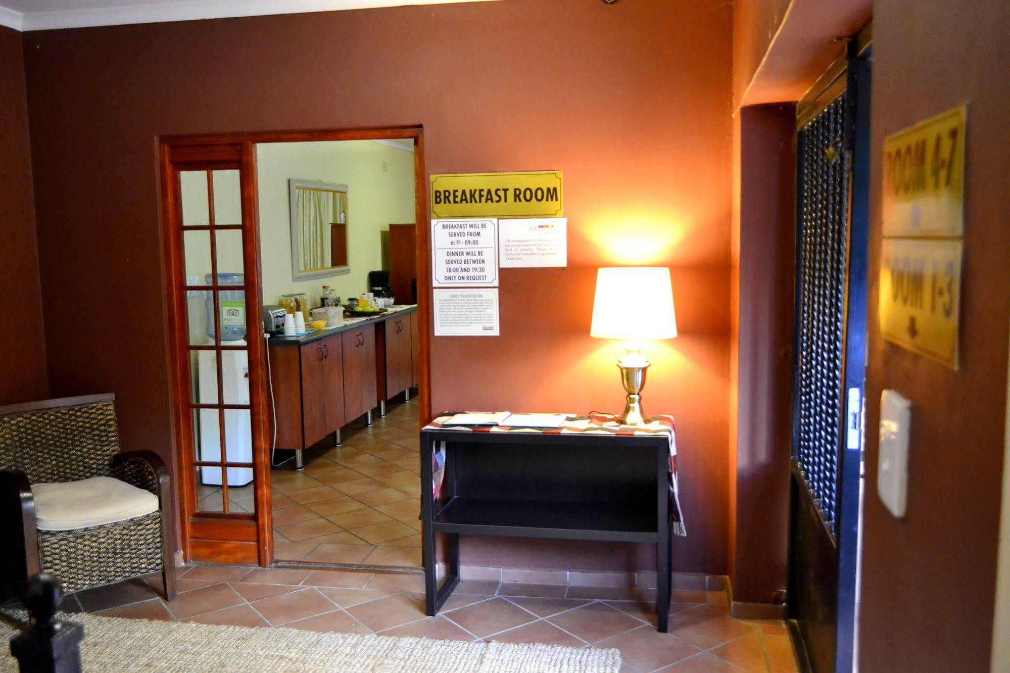 Morulana Guest House Кемптън Парк Екстериор снимка