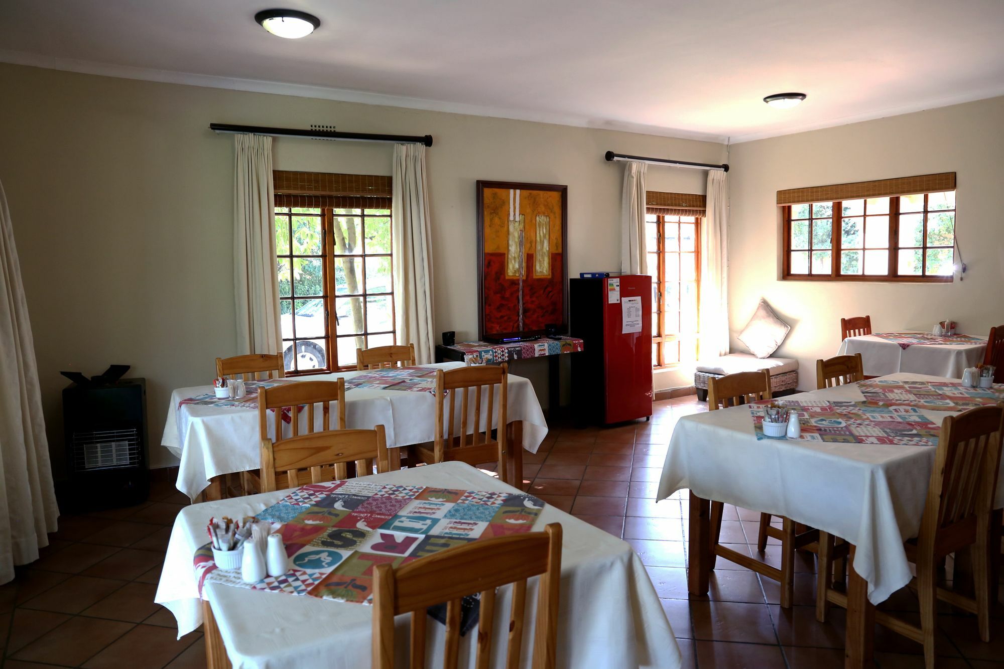 Morulana Guest House Кемптън Парк Екстериор снимка